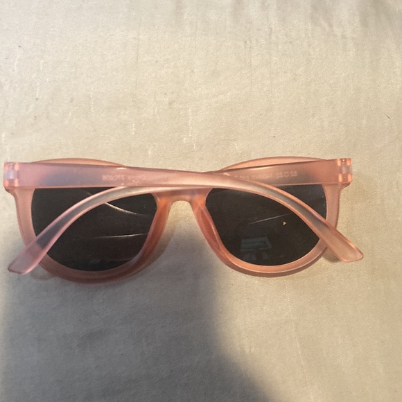 UV 400 protection - Picture 3 of 13